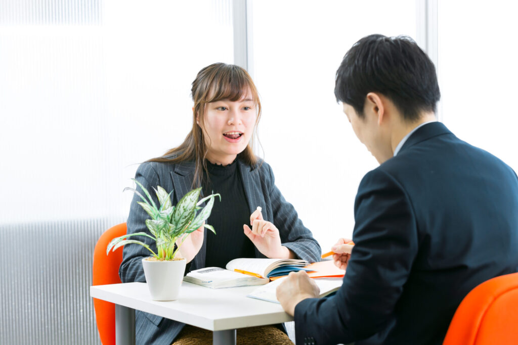 ゴーウェル　タイ語　家庭教師　